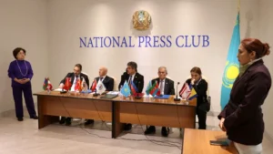 media-kazakistanda-turk-dunyasi-gazetecilerinden-tarihi-bulusma-3